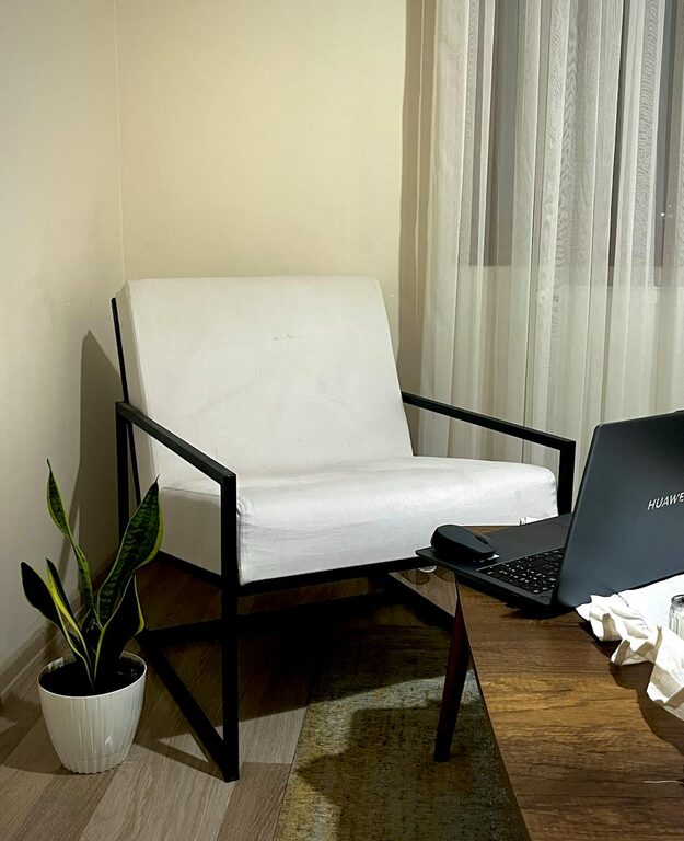 Creating a Cozy and Functional Home Office: Practical Tips